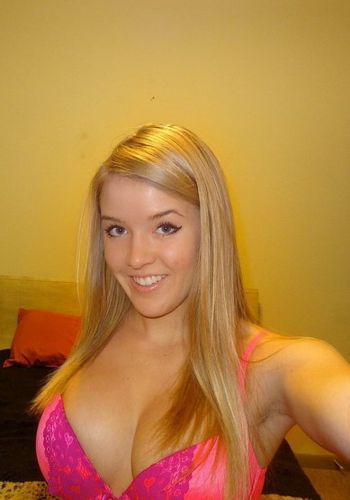 Лиза проститутка Санкт-Петербурга у метро Лиговский проспект дешевые бляди