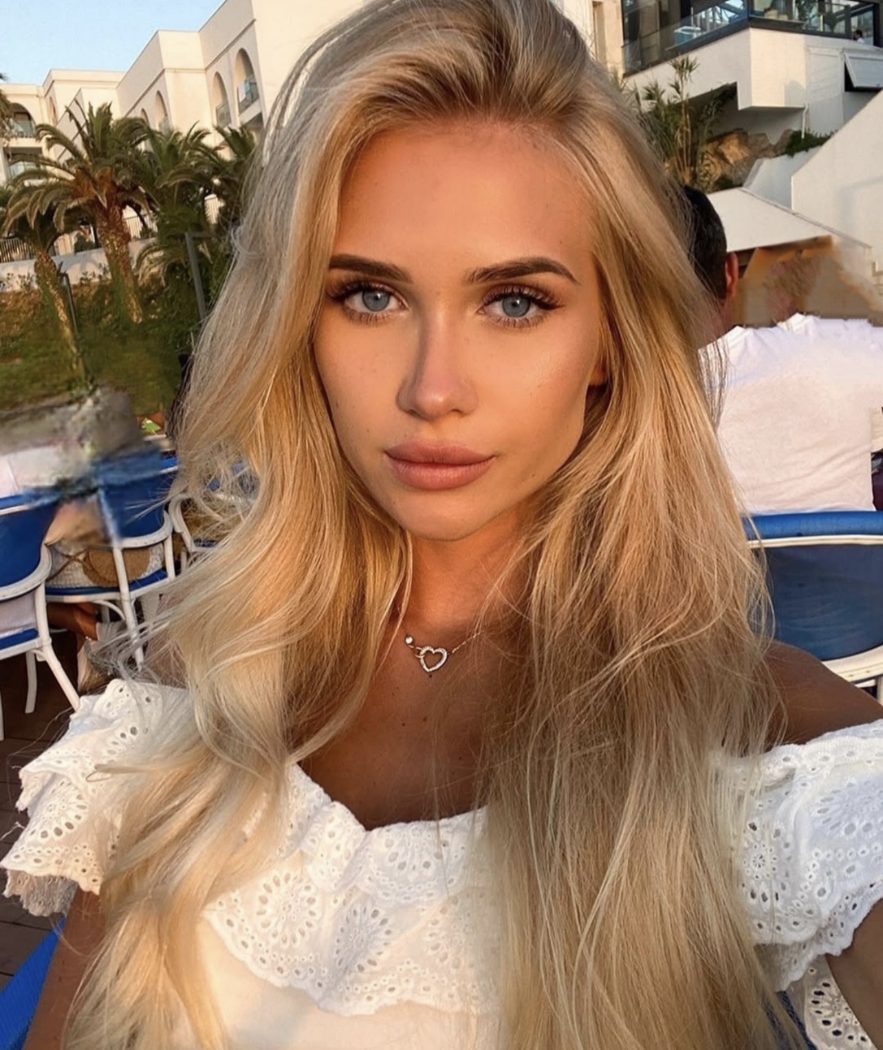 Каролина проститутка интим салон СПб у метро Василеостровская салоны красоты для лесби спб